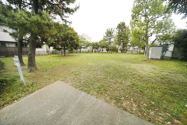 真砂五丁目第五公園　現地より約280m