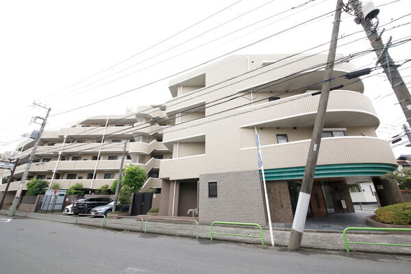 アーデル市川