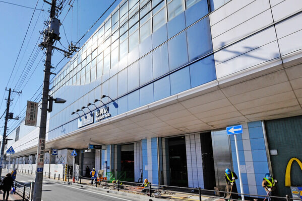 東京メトロ東西線「妙典」駅は、徒歩11分。