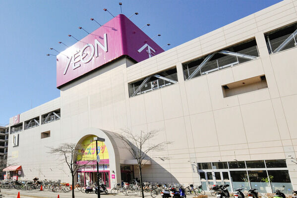 「イオン市川妙典店」までは、約350m（徒歩5分）。