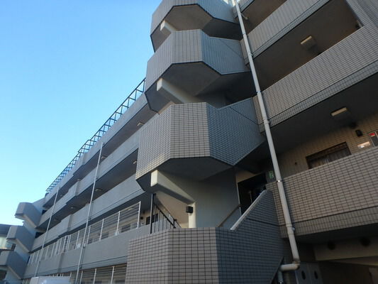 【エクレール原木中山】外観