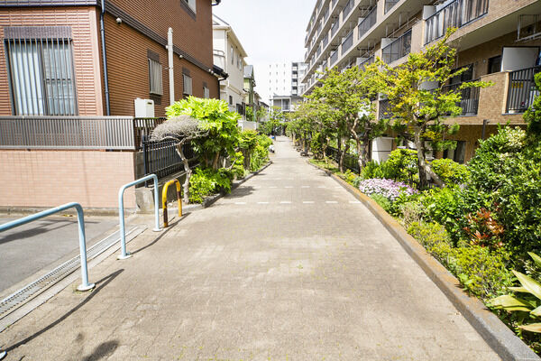 谷津2号児童遊園　現地より約50m