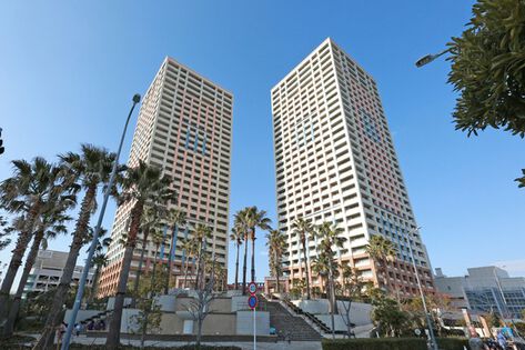 街の快適性を最大限に享受する32層の高層タワーです。 街の快適性を最大限に享受する32層の高層タワーです。