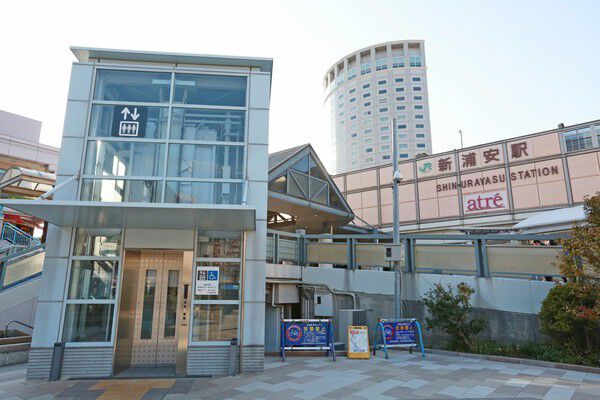 京葉線「新浦安」駅までは約160m（徒歩2分）。		