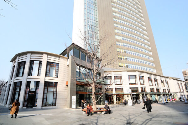 「赤坂サカス」まで約450m（徒歩6分）。		