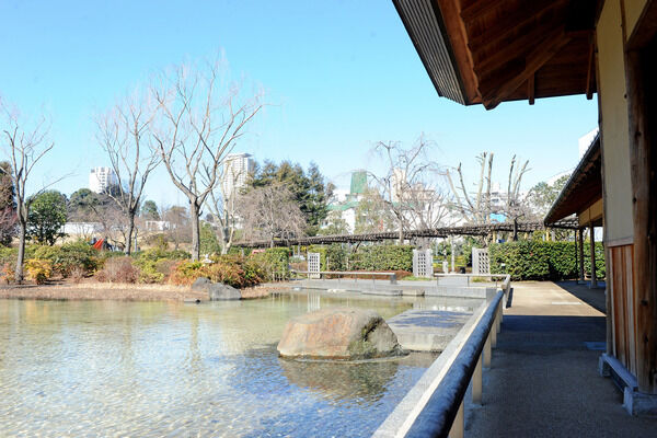 「有栖川宮記念公園」までは約920m(徒歩12分)。 「有栖川宮記念公園」までは約920m(徒歩12分)。