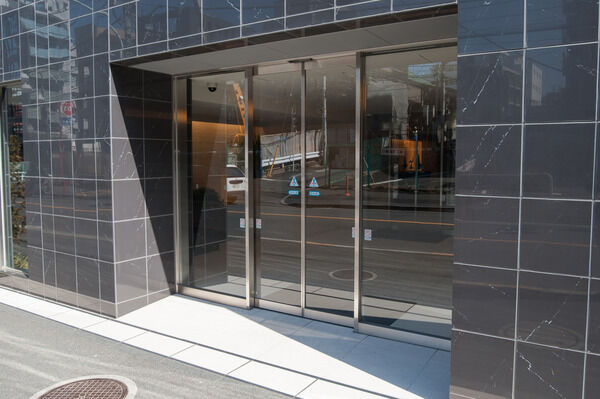 24時体制で警備･監視を行う安心のセキュリティーシステムを導入。		