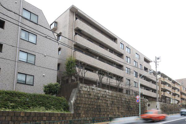 地下1階には、駐車場と自転車置場をご用意しました。		