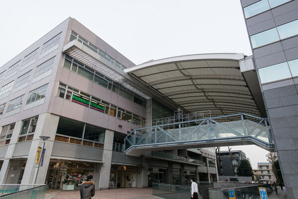 19の専門店が軒を連ねる「文京グリーンコート店」まで約950m（徒歩12分）。		