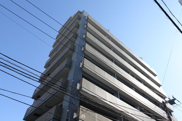 【住吉パークホームズ】採光重視のプランニングなので、太陽の光がやさしく降り注ぎます。		