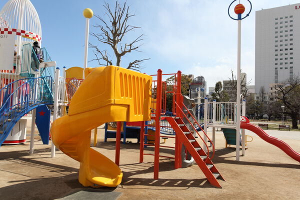 「錦糸公園」は、約1,900m（徒歩22分）。	