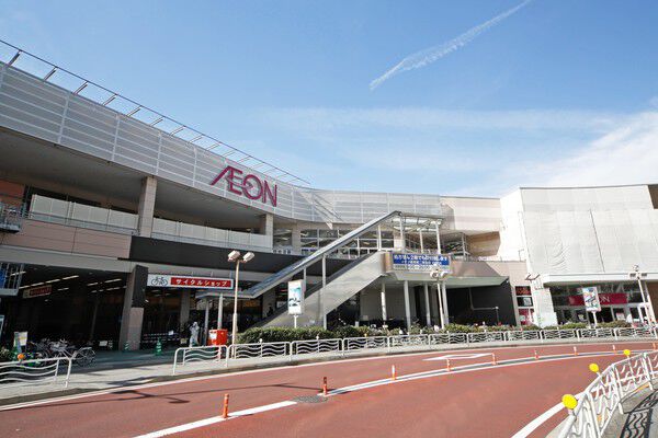 「イオン東雲ショッピングセンター」まで約360m（徒歩5分）。	