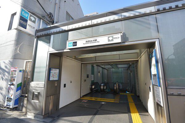 東京メトロ半蔵門線「清澄白河」駅から約480m(徒歩6分)。