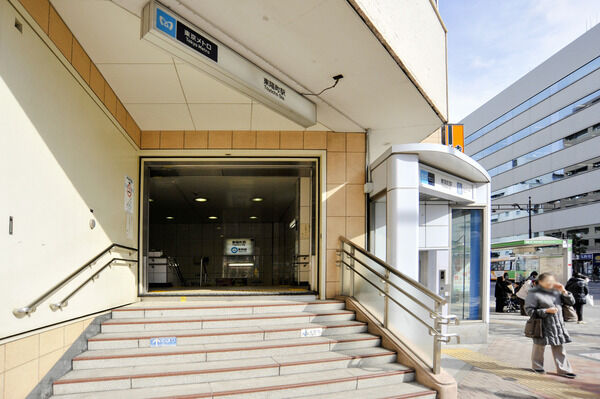 東京メトロ東西線「東陽町」駅までは、徒歩11分。		