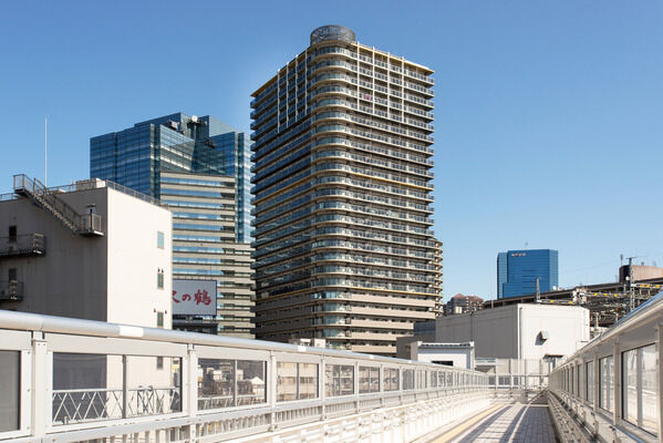 【Brillia Tower大崎】遠くからでも目を引く、シンボリックな外観。