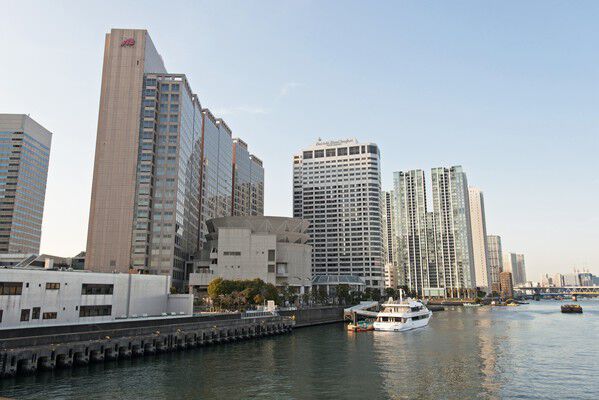 発展目覚しいベイエリア。「天王洲アイル」は約2,600m（徒歩32分）。		