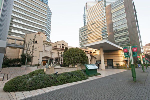 ショップや公園等がある「ゲートシティ大崎」まで約800m(徒歩10分)。 ショップや公園等がある「ゲートシティ大崎」まで約800m(徒歩10分)。