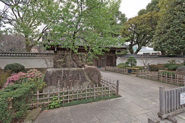 日本庭園の趣を楽しめる「戸越公園」まで約1,100m(徒歩14分)です。 日本庭園の趣を楽しめる「戸越公園」まで約1,100m(徒歩14分)です。
