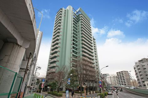 地上20階建ての高層建築は、地域のランドマーク的存在。		