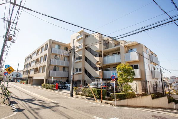 ピアース上池台