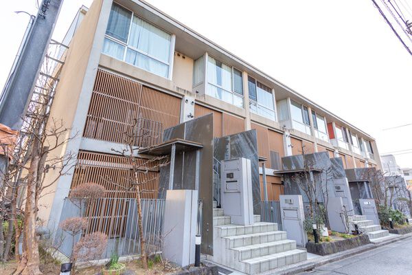 コートデコ洗足レイクサイド 3枚目 コートデコ洗足レイクサイド