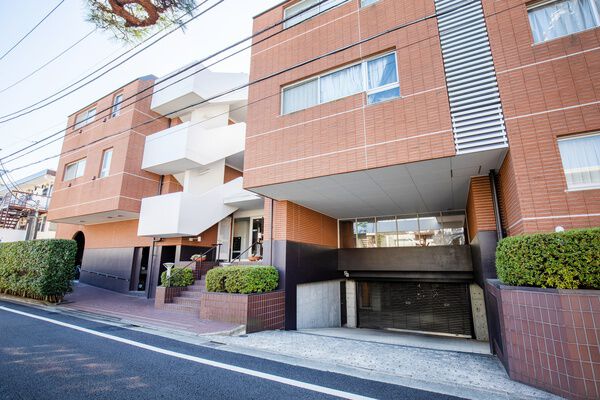 赤堤の家