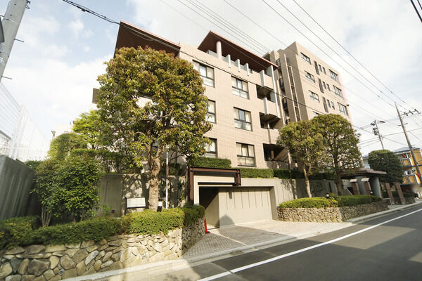 ライオンズガーデン馬事公苑