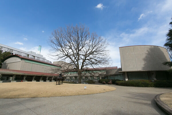 「世田谷美術館」は、約1,400m（徒歩18分）。	