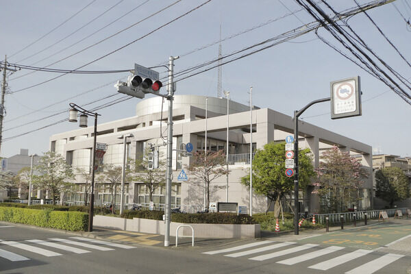世田谷区教育会館　現地より約450m