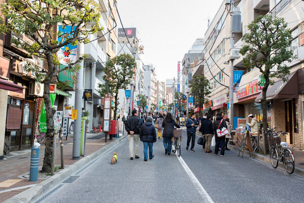 三軒茶屋の商店街には、実力派のショッピングやグルメ店が多数。		