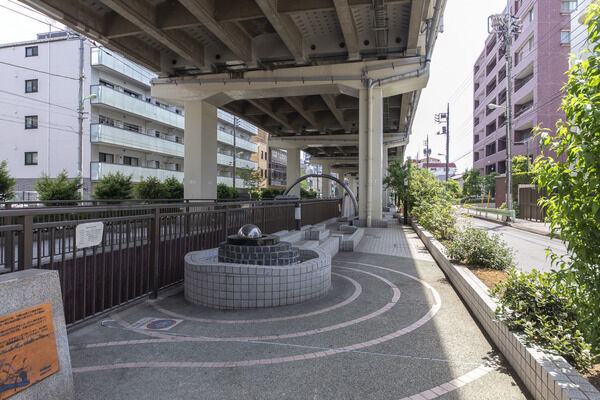 近隣公園　約10m