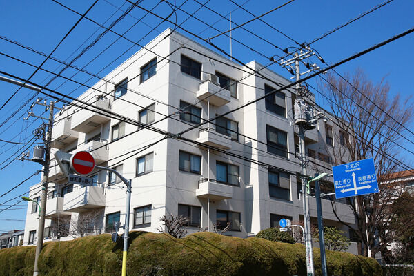 【パークハイム代沢】住まう人のグレードの高さを物語る、堂々たる佇まいです。 【パークハイム代沢】住まう人のグレードの高さを物語る、堂々たる佇まいです。