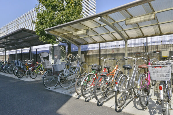 居住者の暮らしに嬉しい、自転車置き場。		