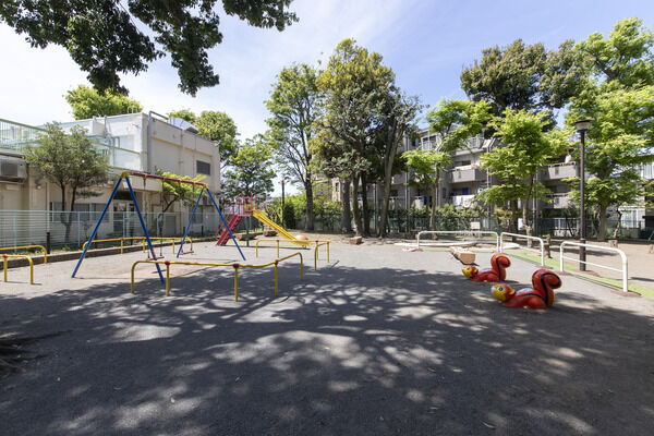 弦巻どんぐり山公園　現地より約50m