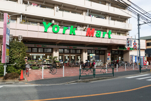 「ヨークマート桜上水店」まで約300m（徒歩4分）などショッピング施設が充実。