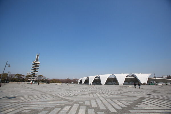 広大な「駒沢オリンピック公園」までは約340m（徒歩5分）。