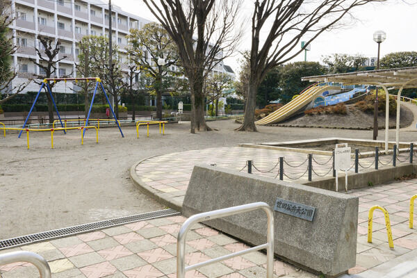 「世田谷弁天公園」まで、約260m（徒歩4分）。		