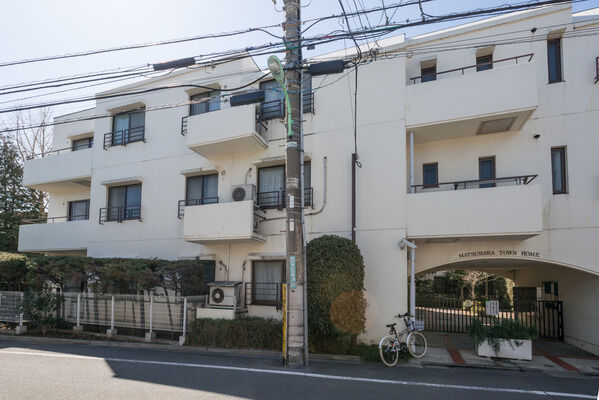 【松原タウンホーム】通風・採光条件を伸ばすプランを採用した建築。