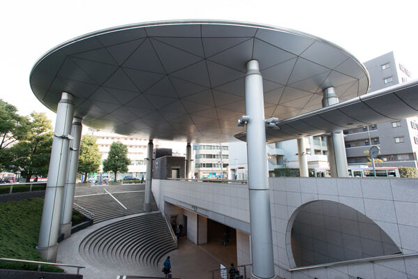 東急田園都市線「用賀」駅まで徒歩9分。		