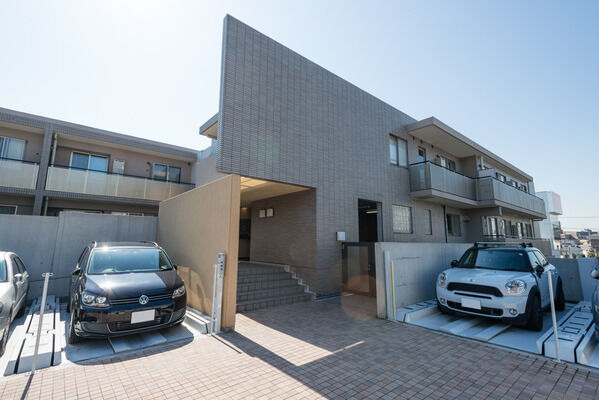 【パークハイム用賀2丁目】機能性の追求とデザイン性の両立。まるでモダンアートの平面構成。		