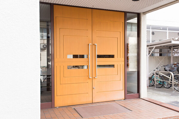 全室オートロックでセキュリティとプライバシーを確保。		