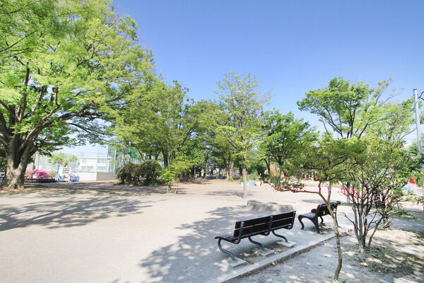 渋谷区立代々木大山公園　現地より約150m