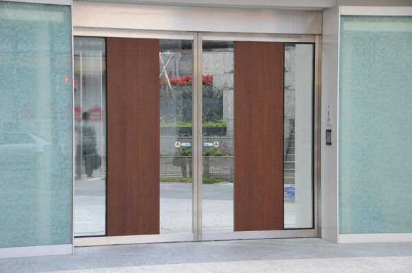 オートロック付きのメインゲートの先は、まさに住む方だけの特別な空間。