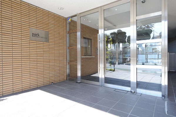 朝と夜で異なる色をみせる装いが、住まう人やゲストを楽しませます。		