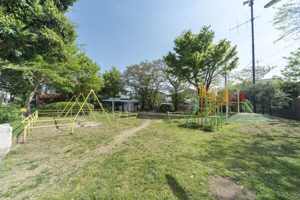 浜田山南公園　現地より約150m