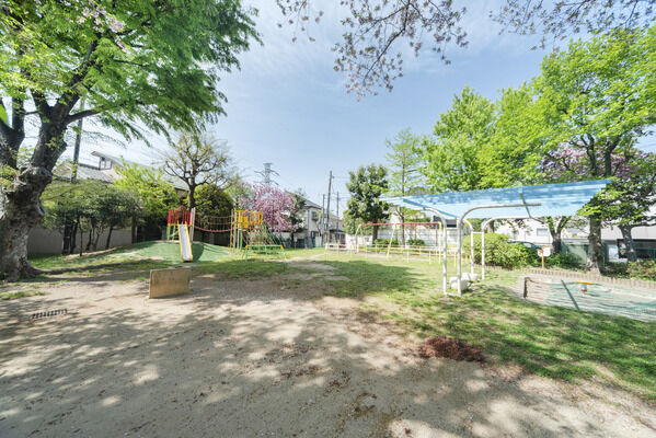 浜田山南公園　現地より約150m