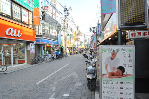 浜田山駅前を中心に広がる商店街。毎日の買い物に便利です。