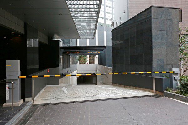 計234台分の屋内駐車場を設置しています。