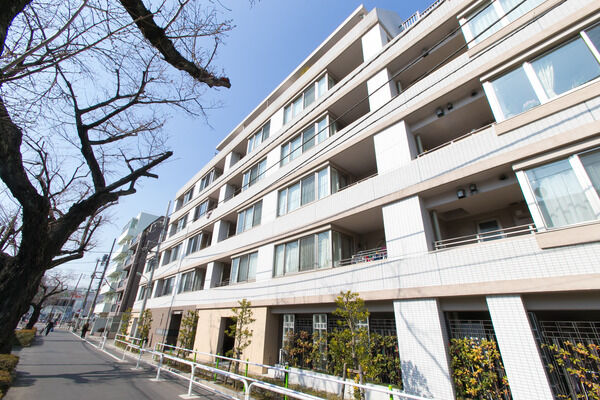 【パークホームズ板橋ブロッサムアヴェニュー】モダンテイストなデザインは、周辺の街にも溶け込んでいます。 【パークホームズ板橋ブロッサムアヴェニュー】モダンテイストなデザインは、周辺の街にも溶け込んでいます。