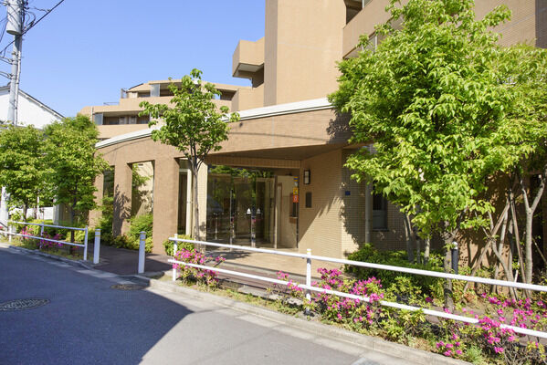 【フォルマ―ジュ加賀仲宿】エントランス